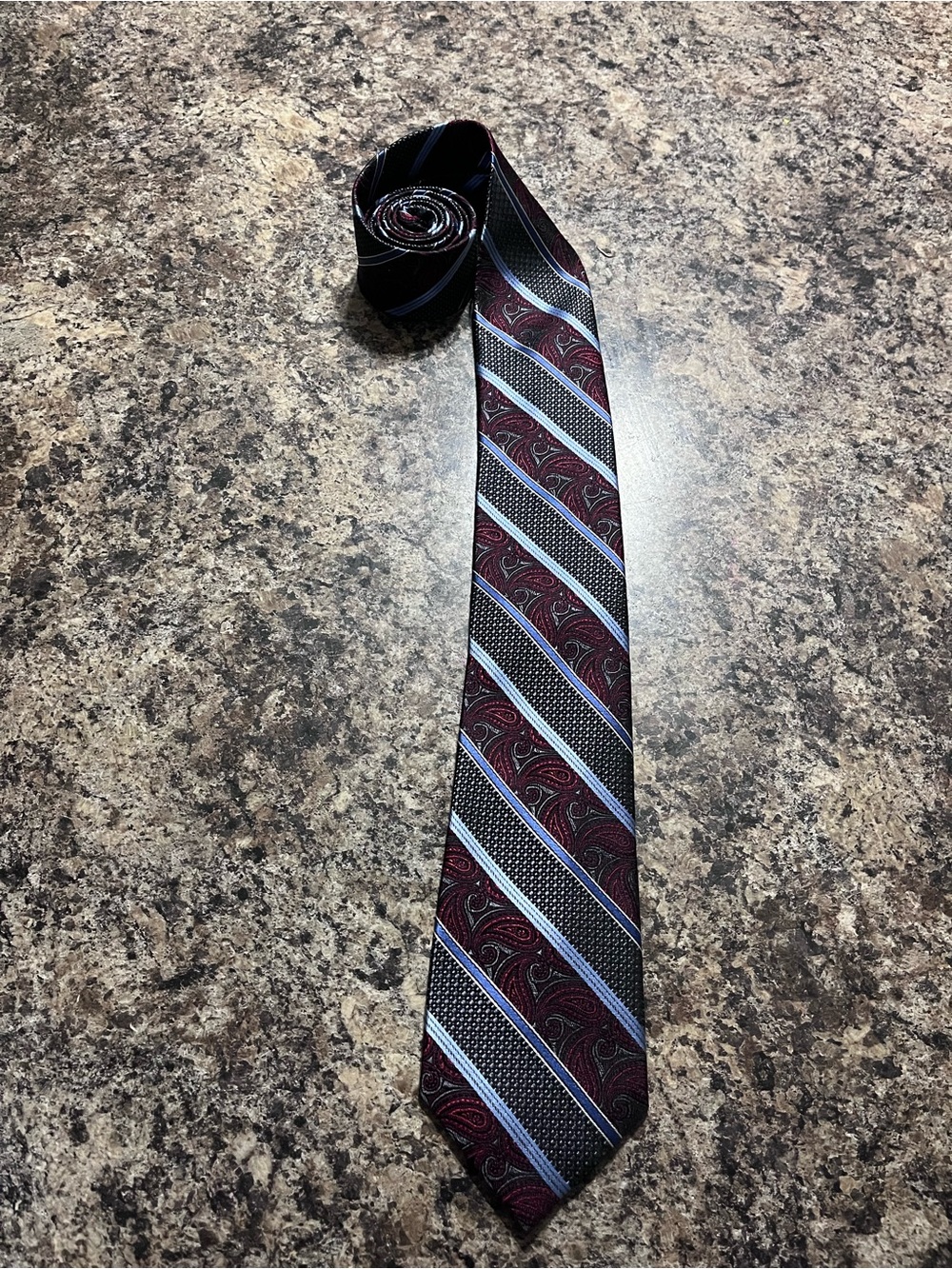 Men's Paisley Stripe Tie - Burgundy and Black